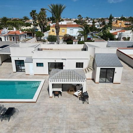 Pink Lagoon Villa 또레비에하 외부 사진