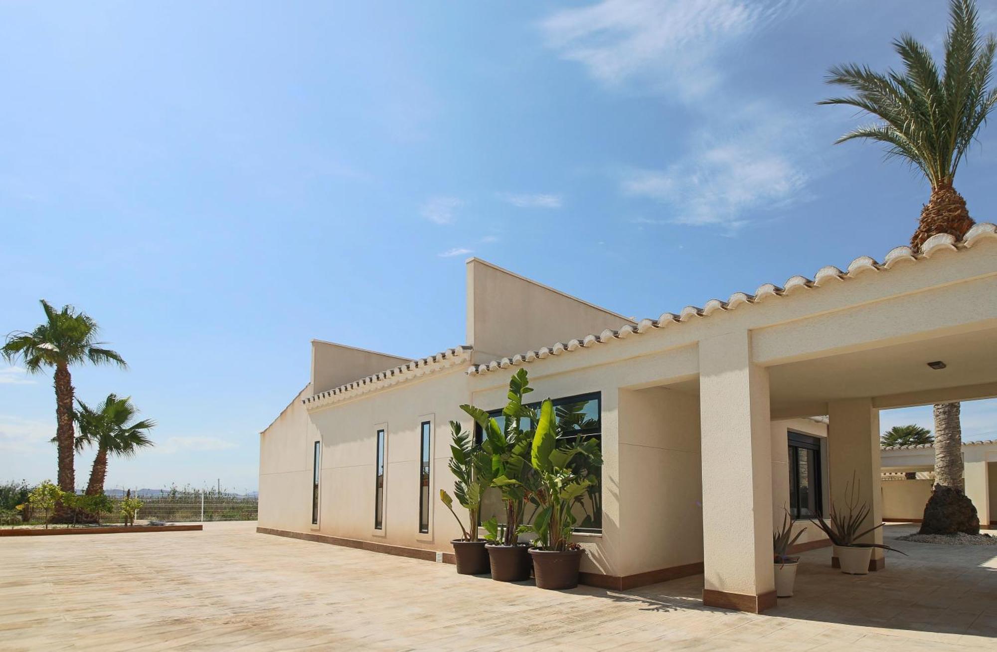 Pink Lagoon Villa 또레비에하 외부 사진